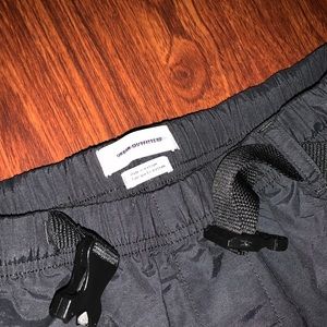 urban outfitters black pants